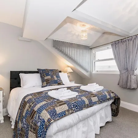 度假居 Frankland House 惠特比