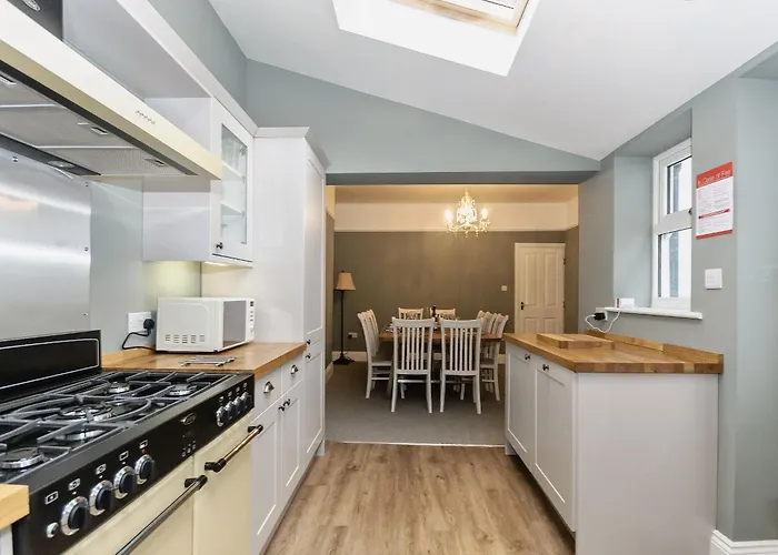 Frankland House Holiday home *